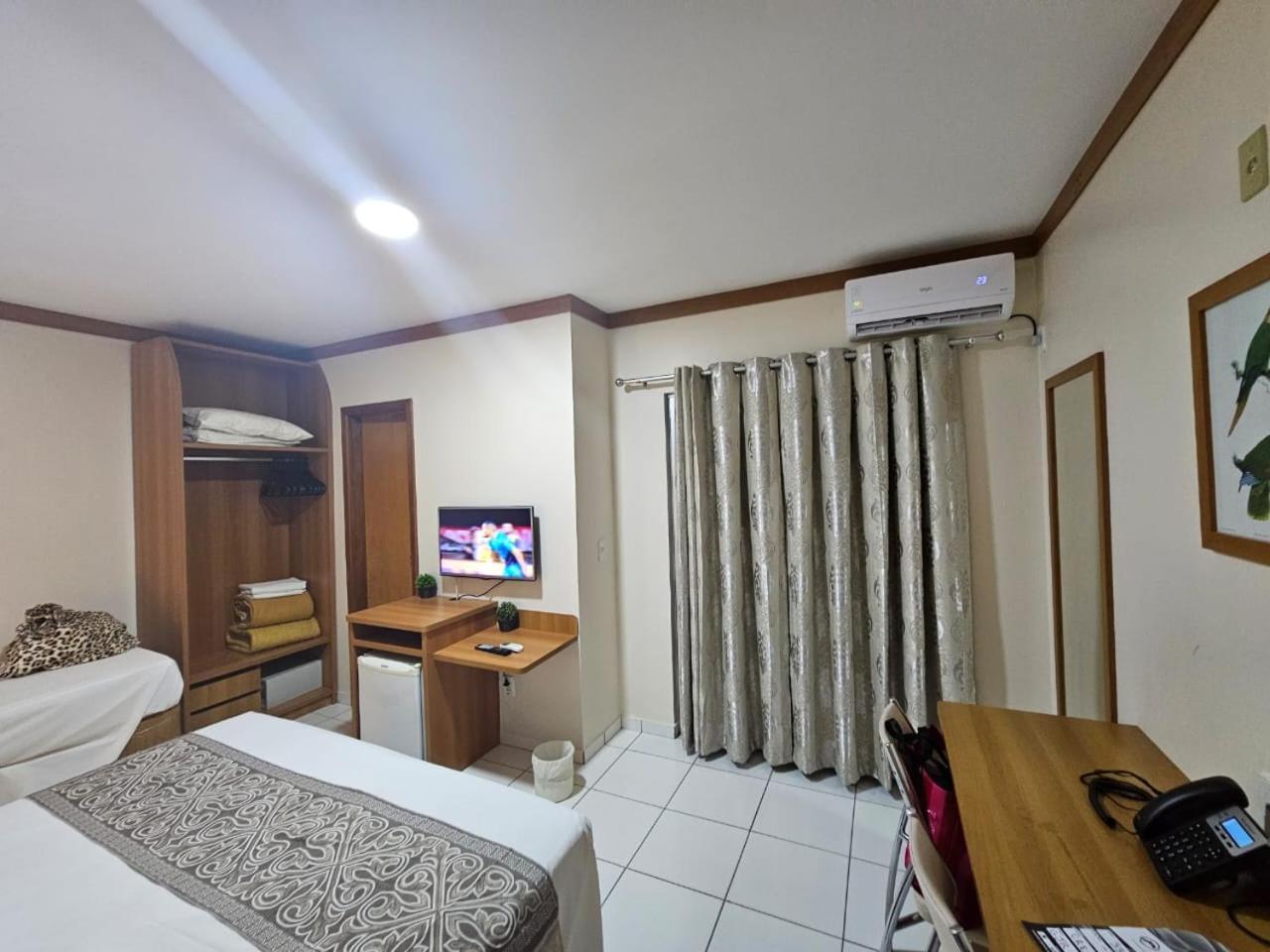 Resort Hotel Golden Dolphin - Grand&Express - Águas Termais - Caldas Novas - Roupa de Cama, Banho e TV de LED Exterior foto